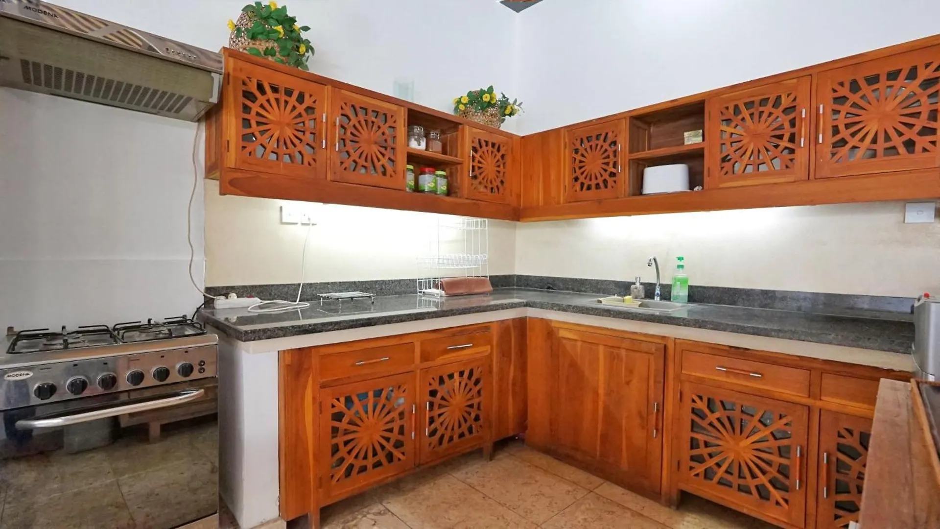 Villa Te Kawau Seminyak 0*,  Indonezja