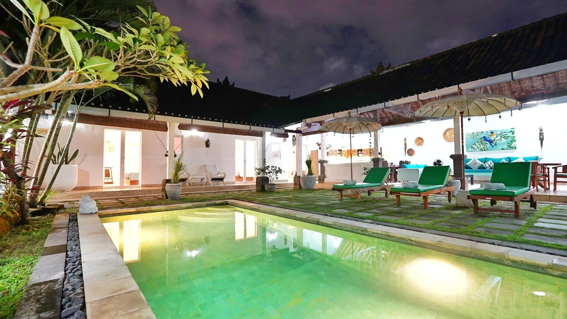 Villa Te Kawau Seminyak